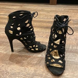 Aldo size 7 heel